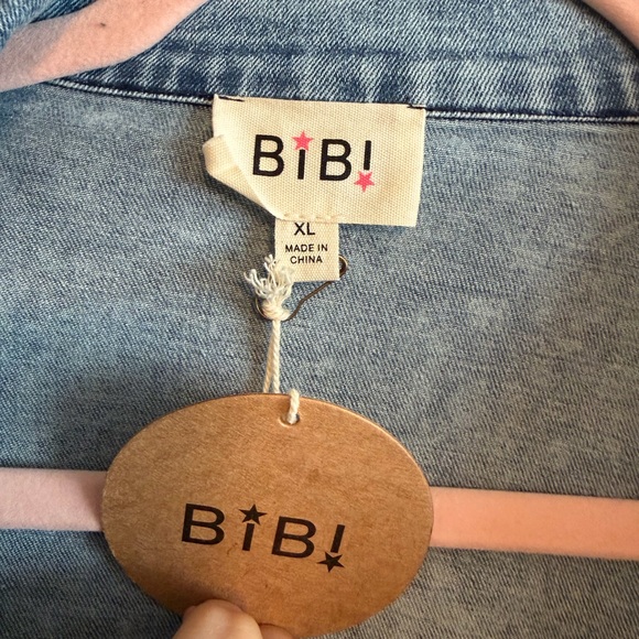 BiBi Women's lightweight denim with light soft plaid flannel sleeves shacket - Picture 2 of 16